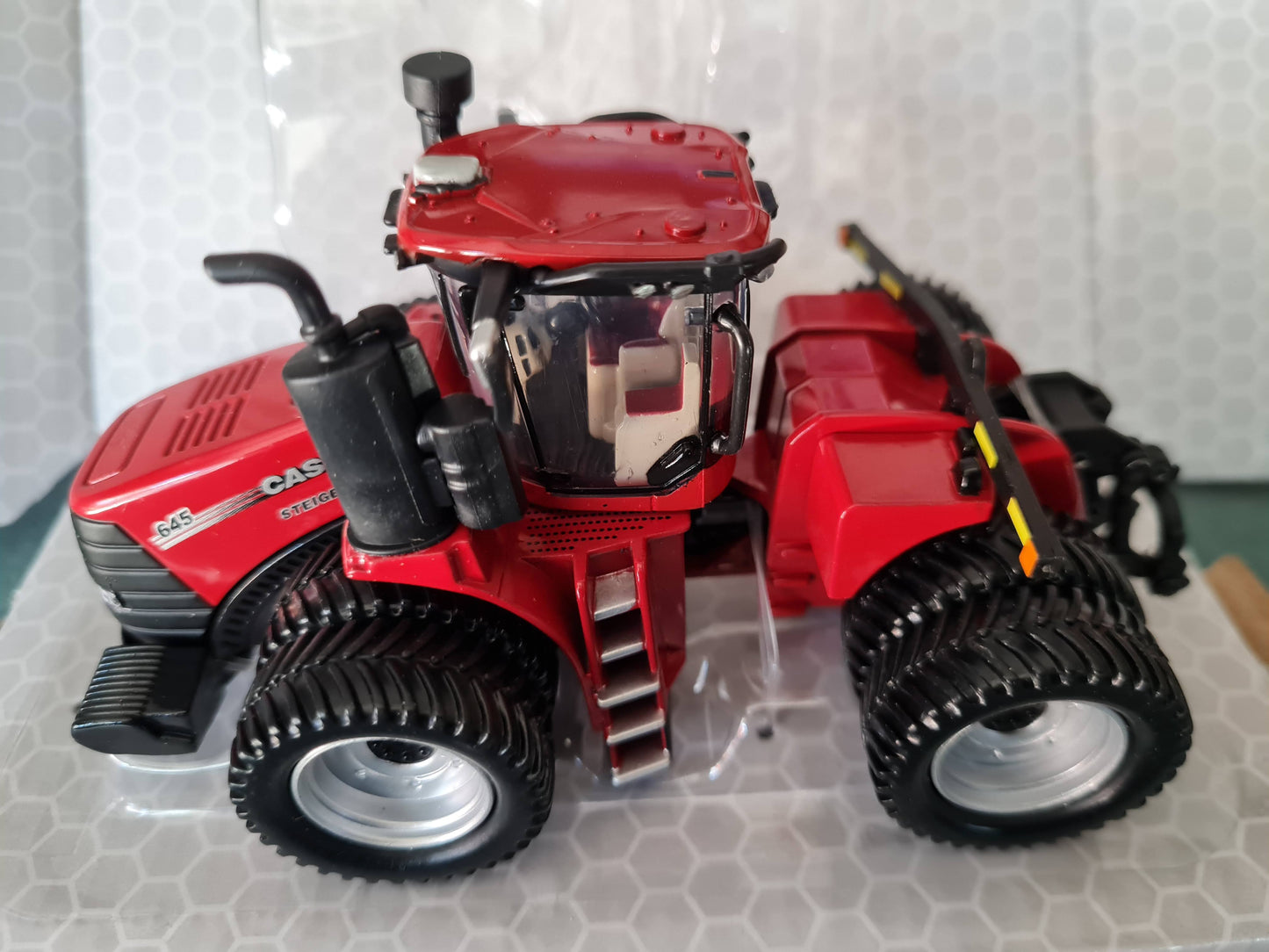 Case/IH Steiger 645 4WD Tractor on Duals - Prestige series - 1/64