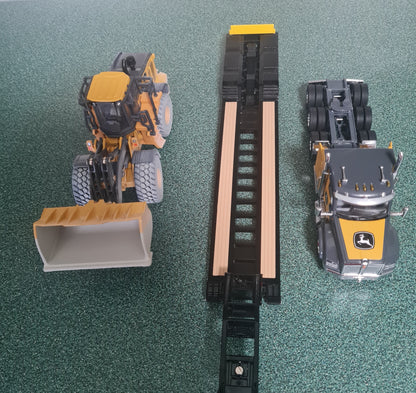 Kenworth Prime mover with Low Loader and John Deere  904 Wheel Loader - 1/50